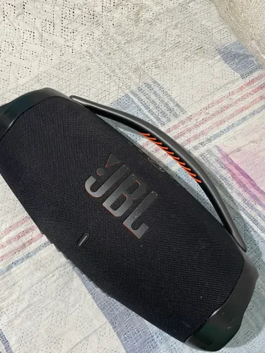 JBL boombox 3