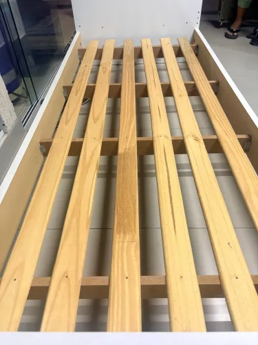Cama infantil Montessoriana - Ótimo Estado