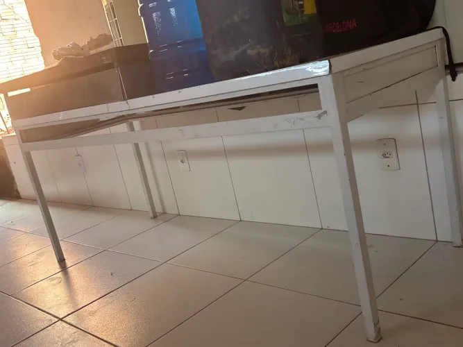 Mesa de ferro