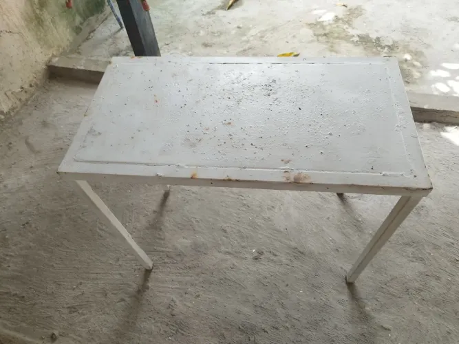 Mesa de ferro