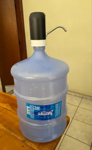 Galão 20l + bomba de água