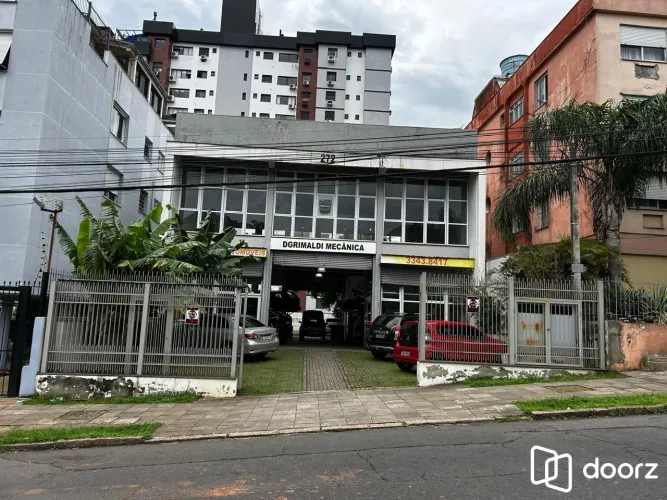 PRÉDIO COMERCIAL A VENDA COM PÉ DIREITO DUPLO E ESTACIONAMENTO, BAIRRO CRISTO RE