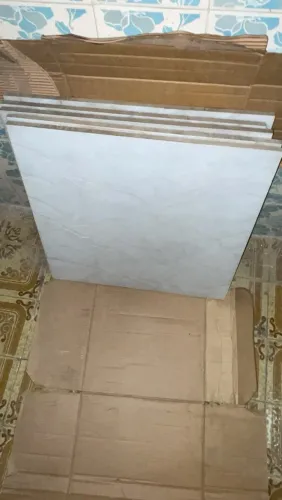 10 PISOS 50x50cm vinílico BRANCO