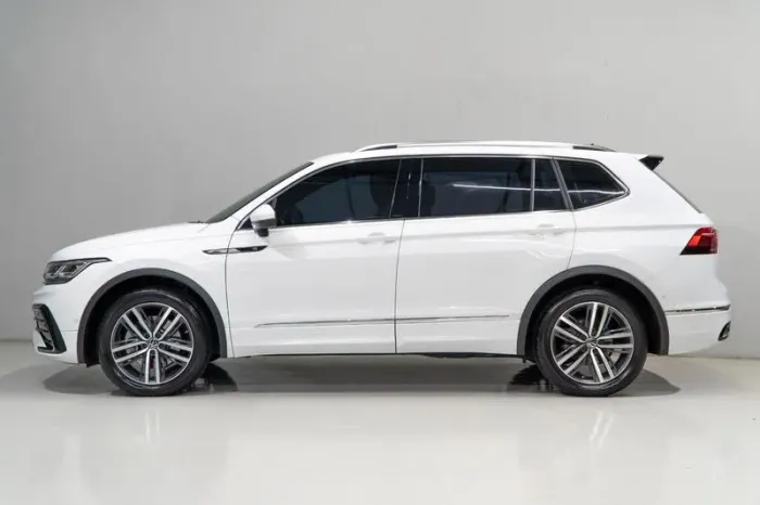 Volkswagen Tiguan Allspac R-line 300 TSI 2.0 2025