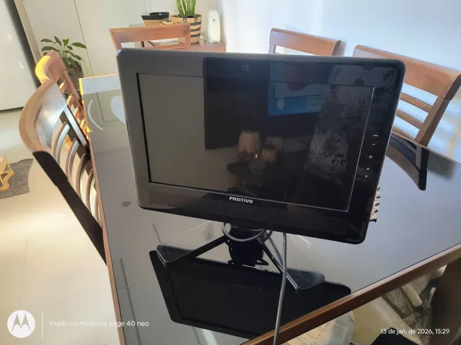 Computador de mesa positivo