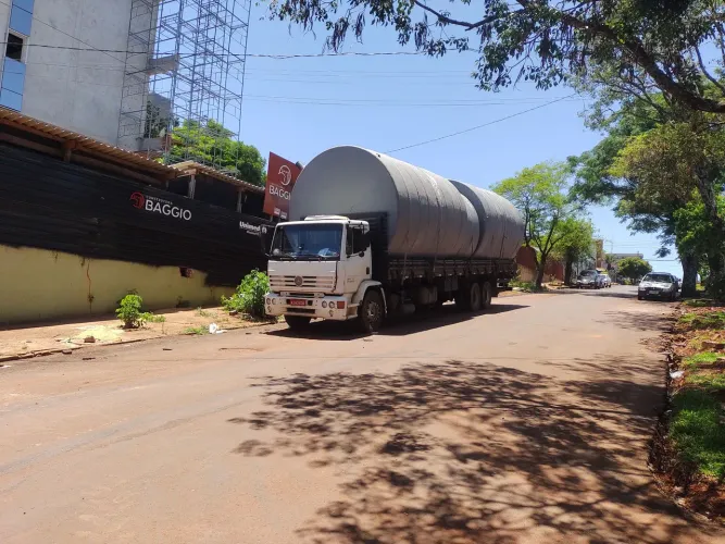 Vendo caminhãomercedes 1418 alongado carroceria com 11,18 mts