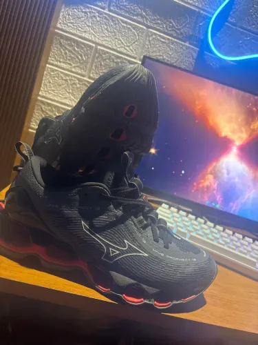 Mizuno wave prophecy 13 tamanho 39,usado 3 vezes!!!