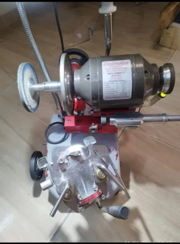 Máquina de afiar alicates de cutícula Dalmolar