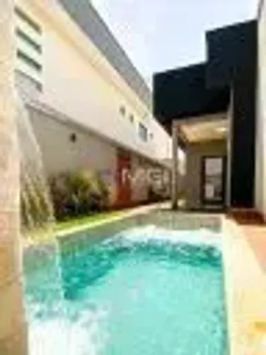 Casa à venda com 4 suites - Condomínio Alphaville