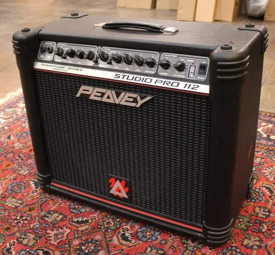 Amplificador Peavey Studio Pro 112