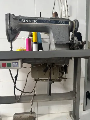 Máquina de costura industrial