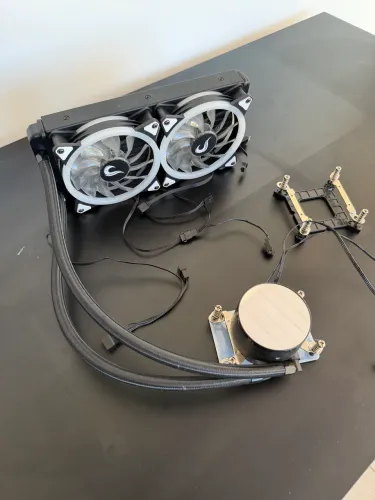 Water Cooler SuperFrame Isgard 240mm ARGB - Perfeito Estado