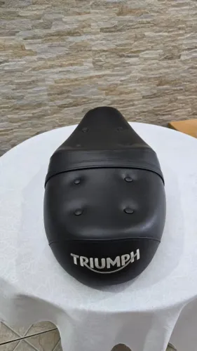 Banco Triumph King & Queen + bolha e suporte
