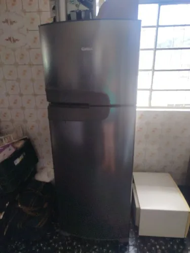 Geladeira Frost Free Consul Inox 340 litros. Refrigerador em perfeitas condições.
