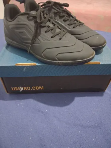 chuteira society umbro black n 40