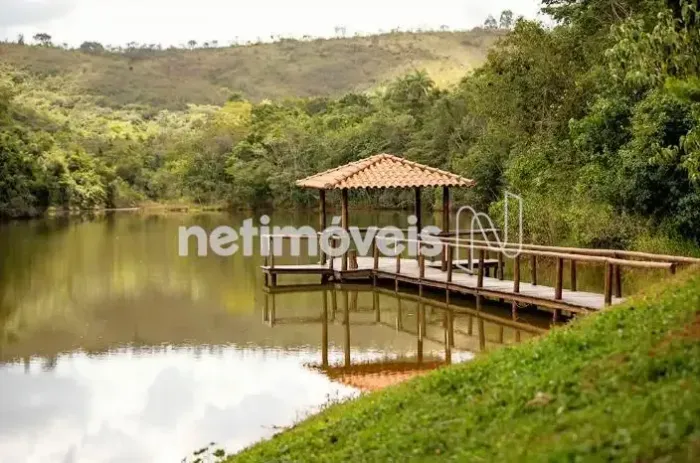 Lote de 1000 m²; no Condomínio Serra Morena  Taquaraçu de Minas