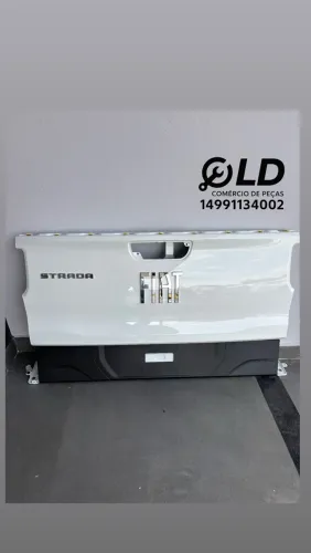 Tampa traseira Fiat strada 2021 a 2027