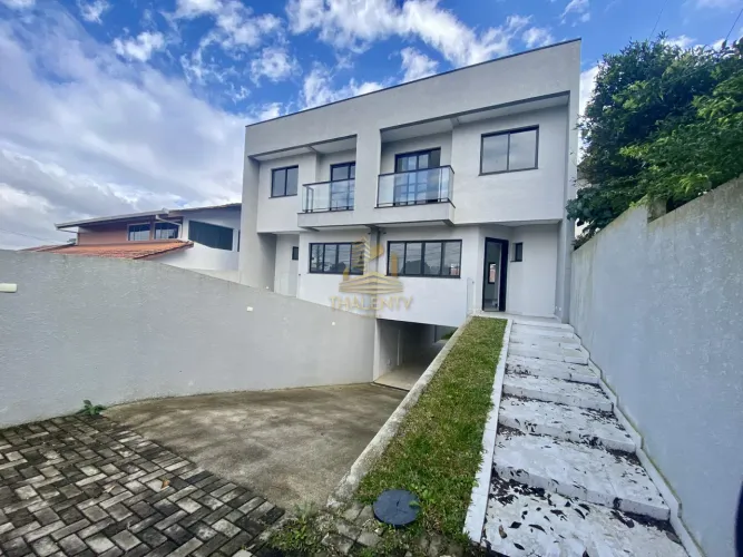 SOBRADO com 3 dormitórios à venda por R$ 750.000,00 no bairro Boa Vista - CURITIBA / PR
