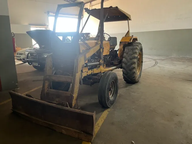 Trator valmeti 88