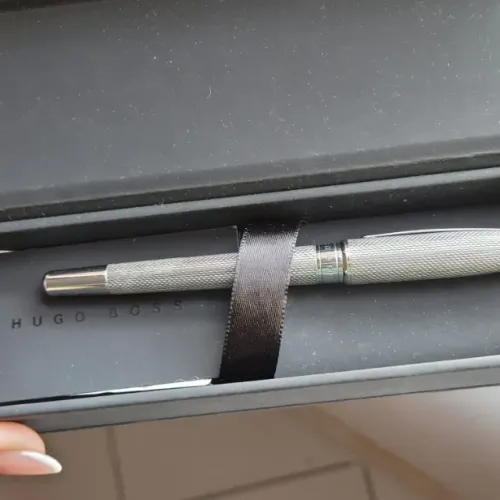 Caneta Hugo Boss Tinta Preta