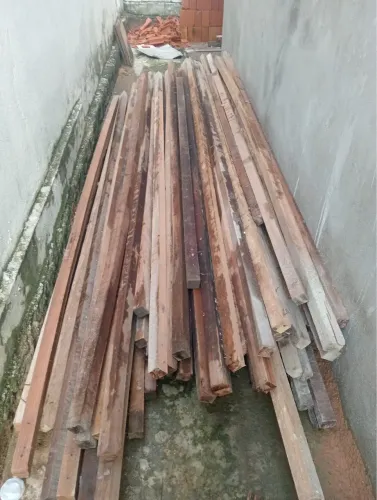 Pau de escora de 3,5m. $10