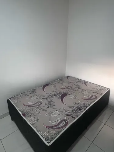 VENDO CAMA E COLCHÃO POR 300,00