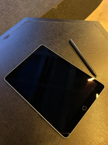 kit iPad 9ª + caneta WD zerado