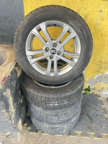 Vendo jogo de rodas Fiat pulse aro 16