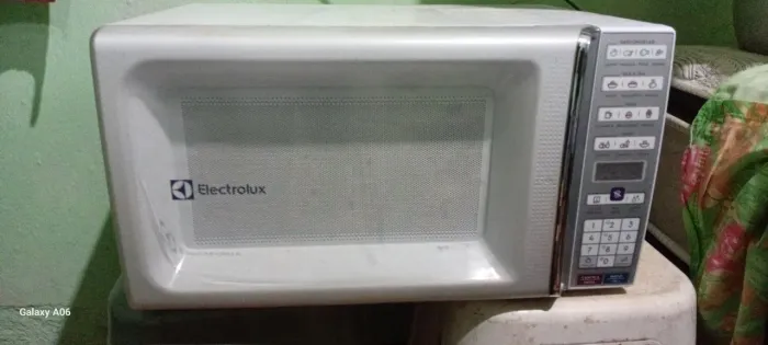 Micro-ondas com defeito - 150 reais