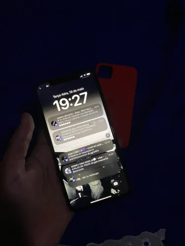 IPHONE XS MAX TRINCADO ATRÁS
