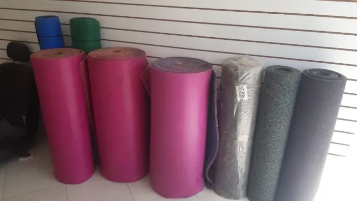 CAPACHOS E BORRACHA PARA TAPETES, SANDALIAS E ETC.