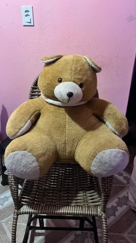 Urso grande de pelúcia