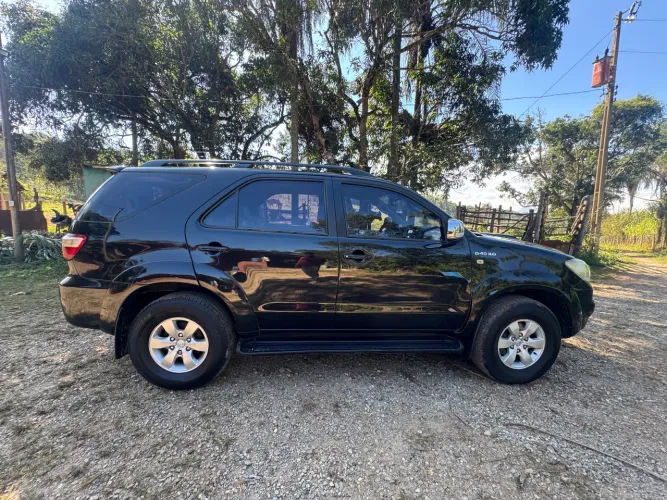 Toyota Hilux SW4 SRV D4-d 4X4 3.0 TDI Dies. AUT 2009