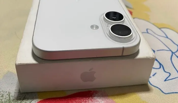 iPhone 16 branco 128/gb N/garantia Apple 