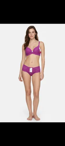 Linda lingerie