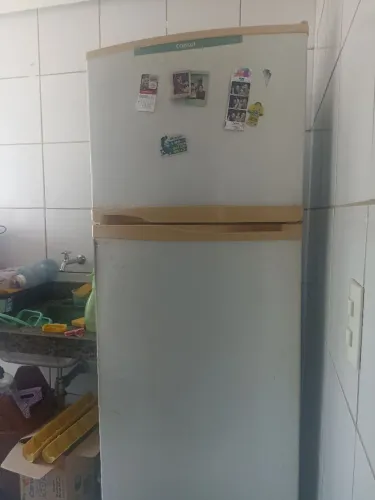 Doação geladeira usada sem gelar