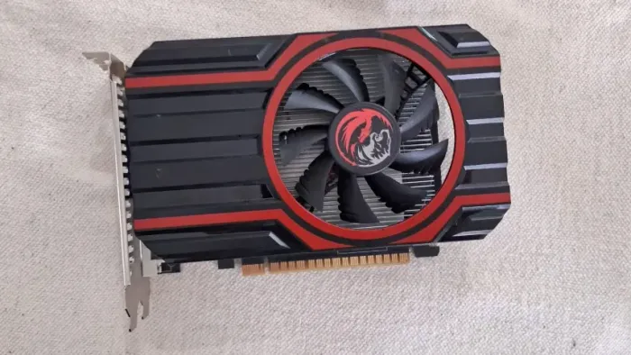 GT 740 4GB DDR3 PCYES HDMI DVI VGA Placa de Vídeo
