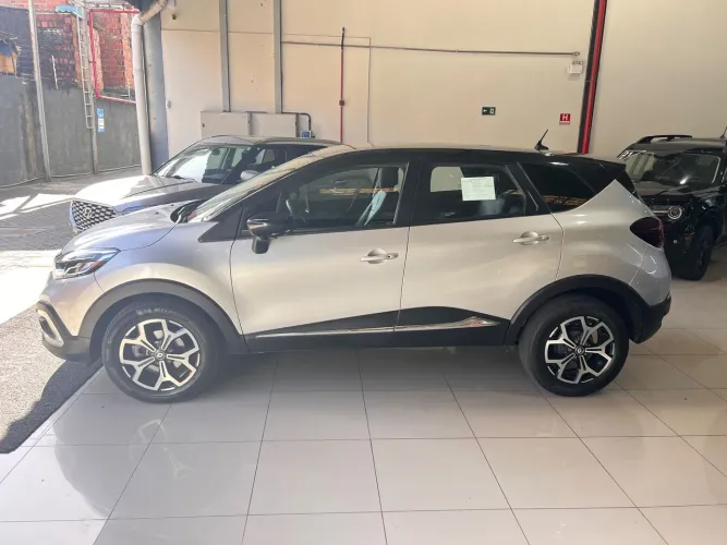Renault Captur Iconic 1.3 TB 16V Flex 5P AUT 2022