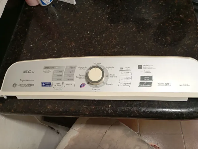 Painel decorativo e adesivo da Panasonic 16kg.