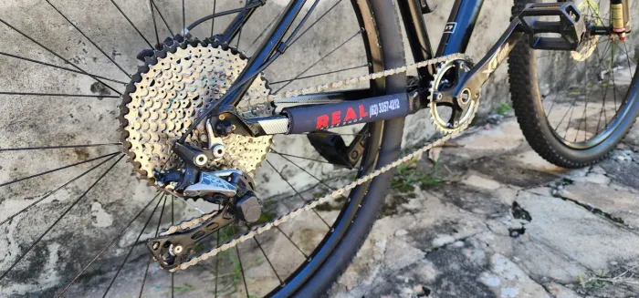 Rava 17 <br>? Freios shimano<br>? Grupo de marcha shimano slx 10V