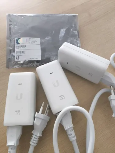 Injetor PoE Ubiquiti Unifi 802.3af 48V - 15W 10/100/1000 U-POE-AF