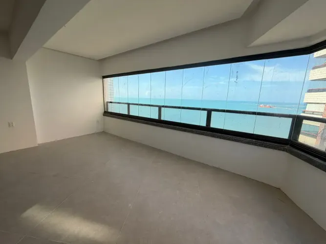 Apartamento para venda possui 233 metros quadrados com 4 quartos em Mucuripe - Fortaleza -