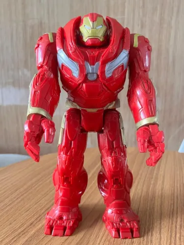 Boneco Hulkbuster da Marvel 30 cm 