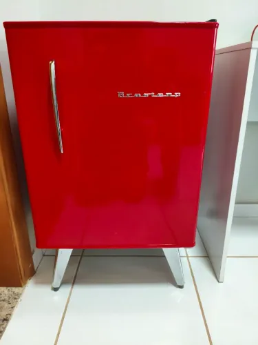 Frigobar retrô Brastemp novinha