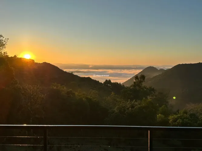 ÁREA DE TERRA EM GRAMADO