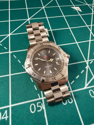Tag Heuer 2000 Professional 200m?- Estado de novo