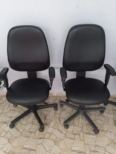Cadeiras giratória 5 regulagens ergonómica 170,00 cada