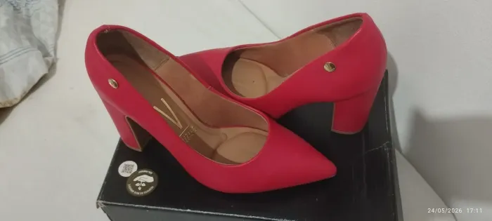 Sapatos femininos scarpans 