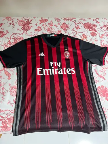 Camisa do Milan
