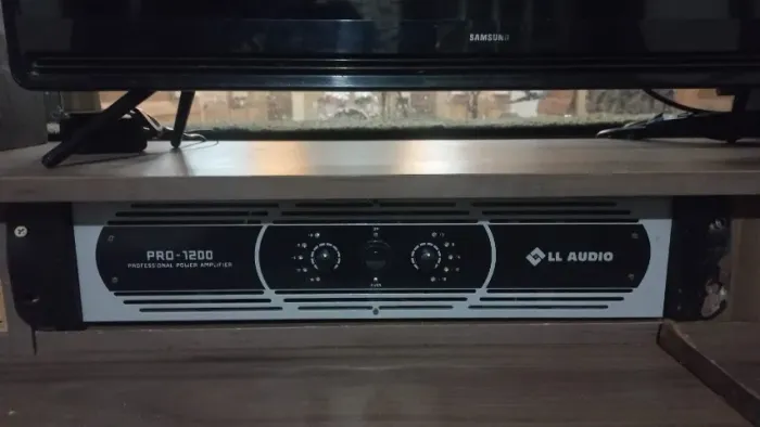 Monitores de Referencia + Placa de Audio